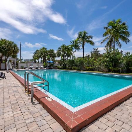 Best Western Plus North Miami-Bal Harbour Exteriör bild
