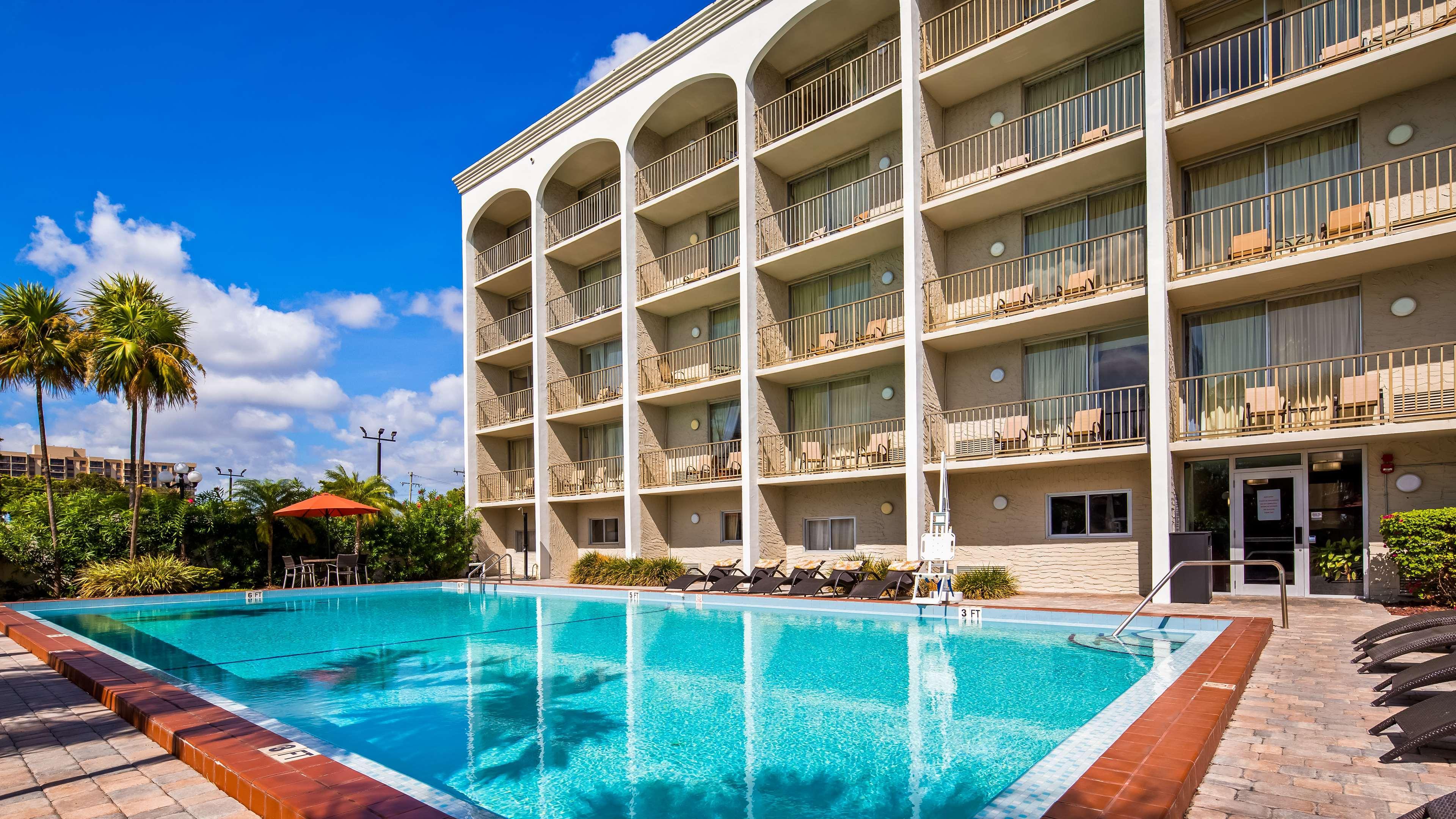 Best Western Plus North Miami-Bal Harbour Exteriör bild