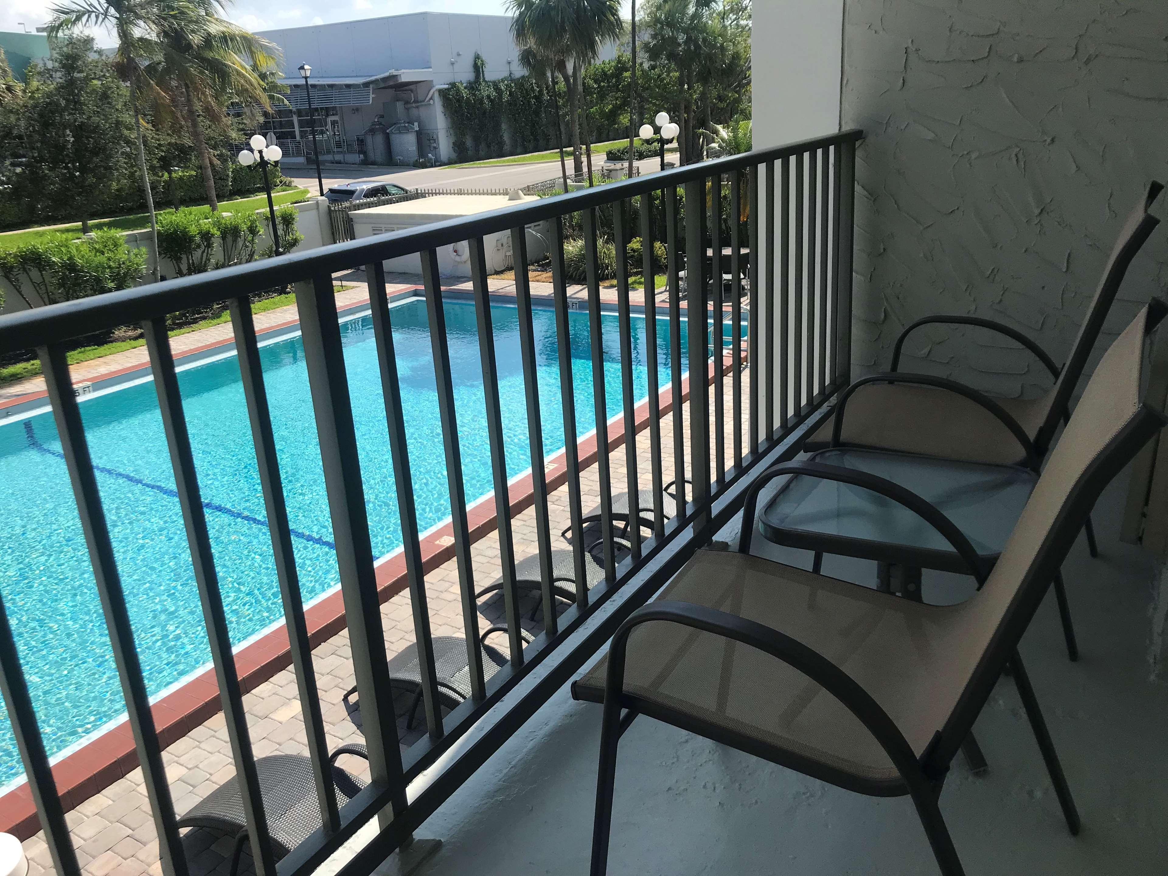 Best Western Plus North Miami-Bal Harbour Exteriör bild
