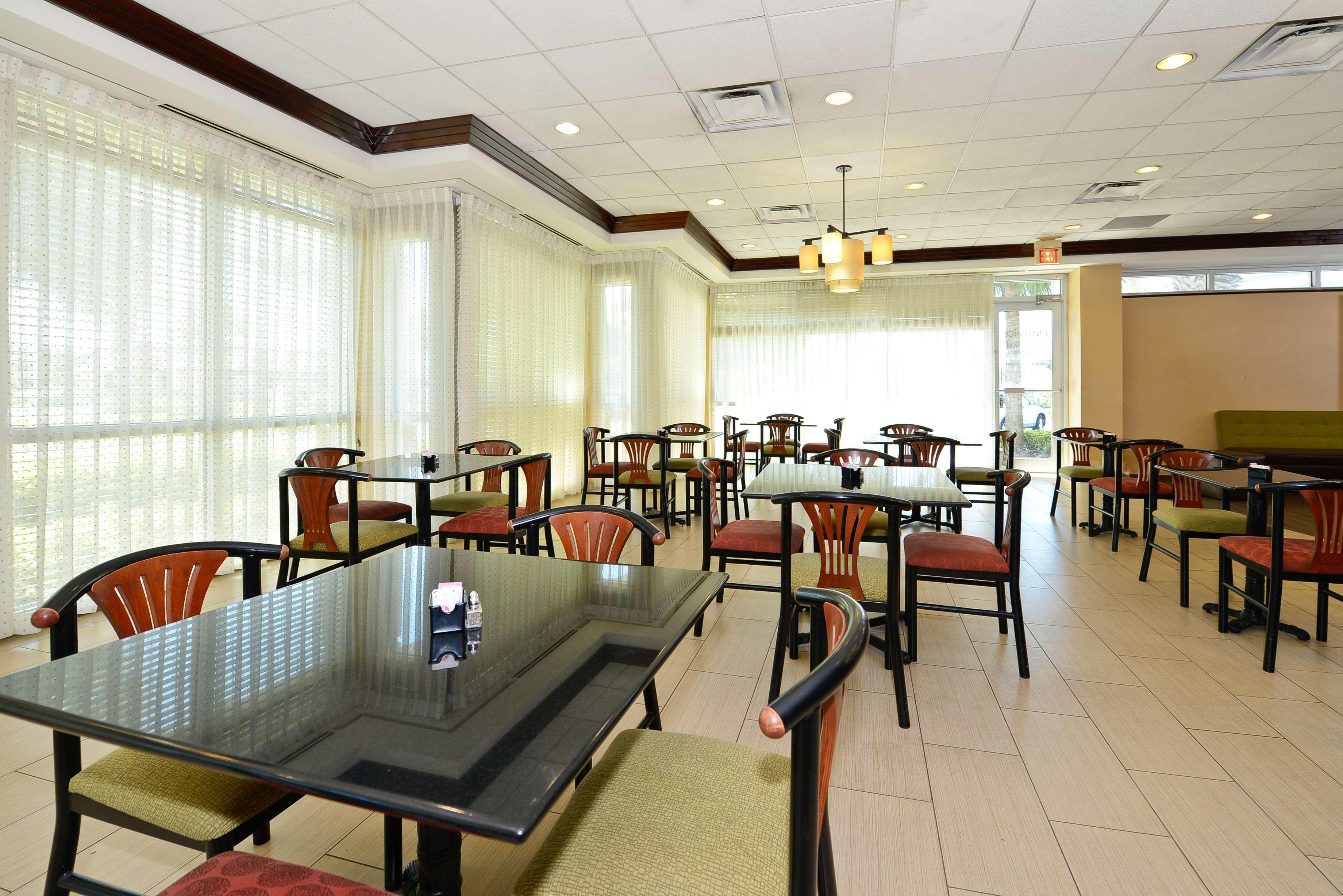 Best Western Plus North Miami-Bal Harbour Exteriör bild