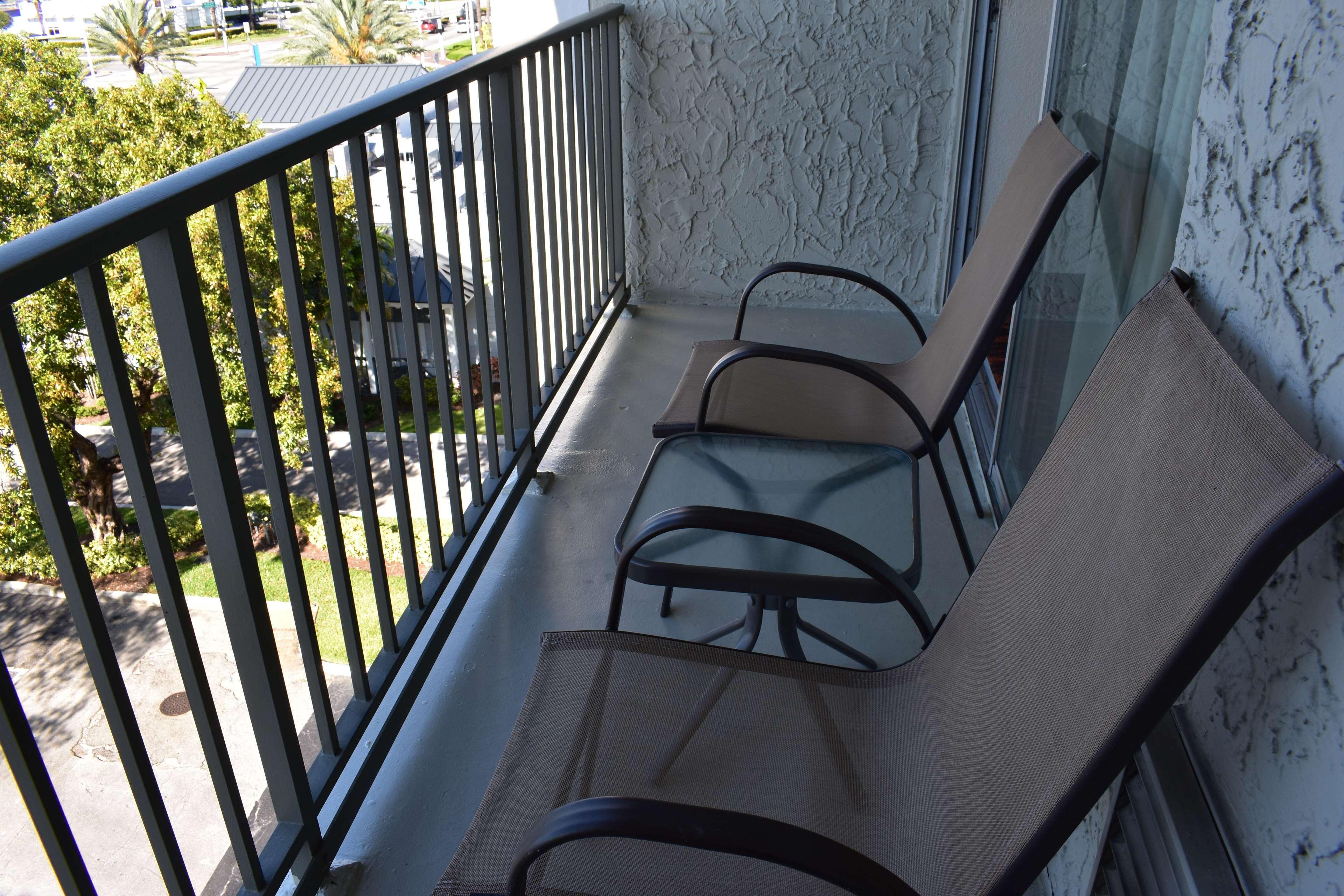 Best Western Plus North Miami-Bal Harbour Exteriör bild